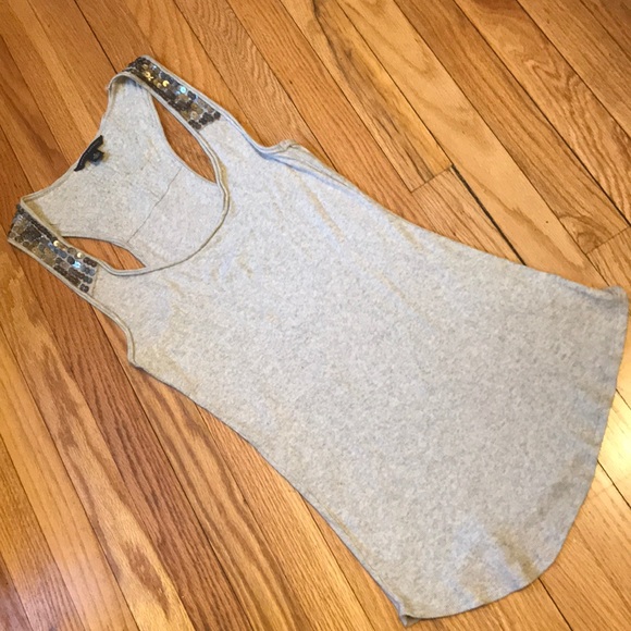 Banana Republic top/sequins upper back! Like new! - Picture 3 of 8